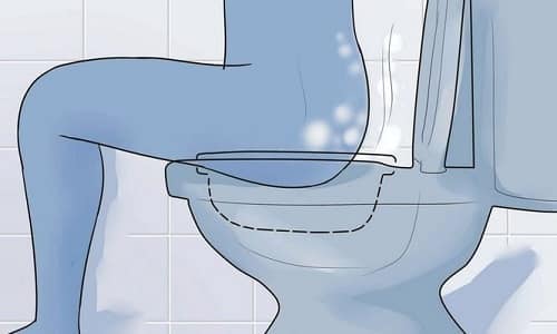 В таз необходимо налить воды в пределах между +38...+45°С и опустить в лекарственную смесь промежность