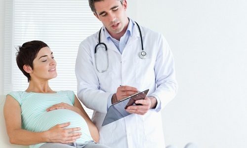 Прописать лечение и дозы, не наносящие вреда плоду, может только врач